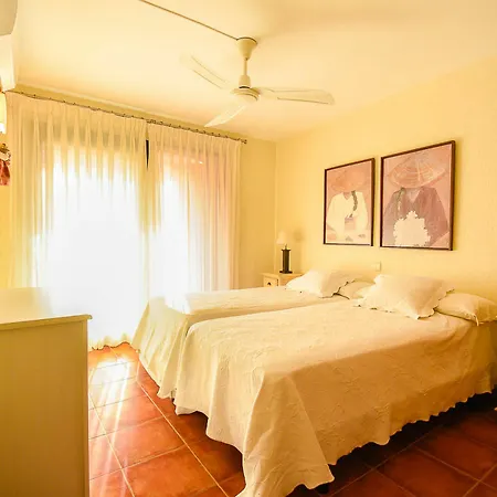 Apartment Oleholidays Adosado Rio Real Golf Marbella
